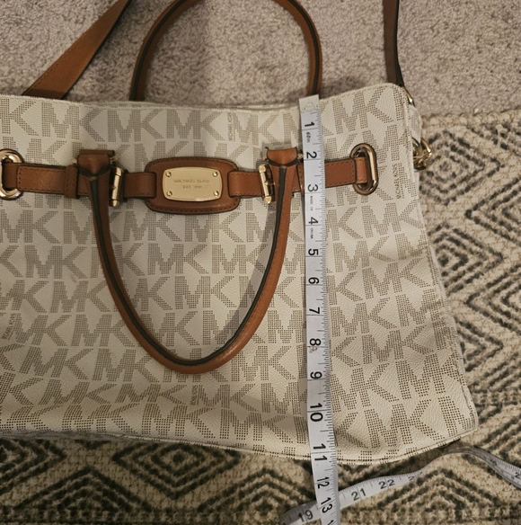 Michael Kors Handbag - Picture 7 of 12